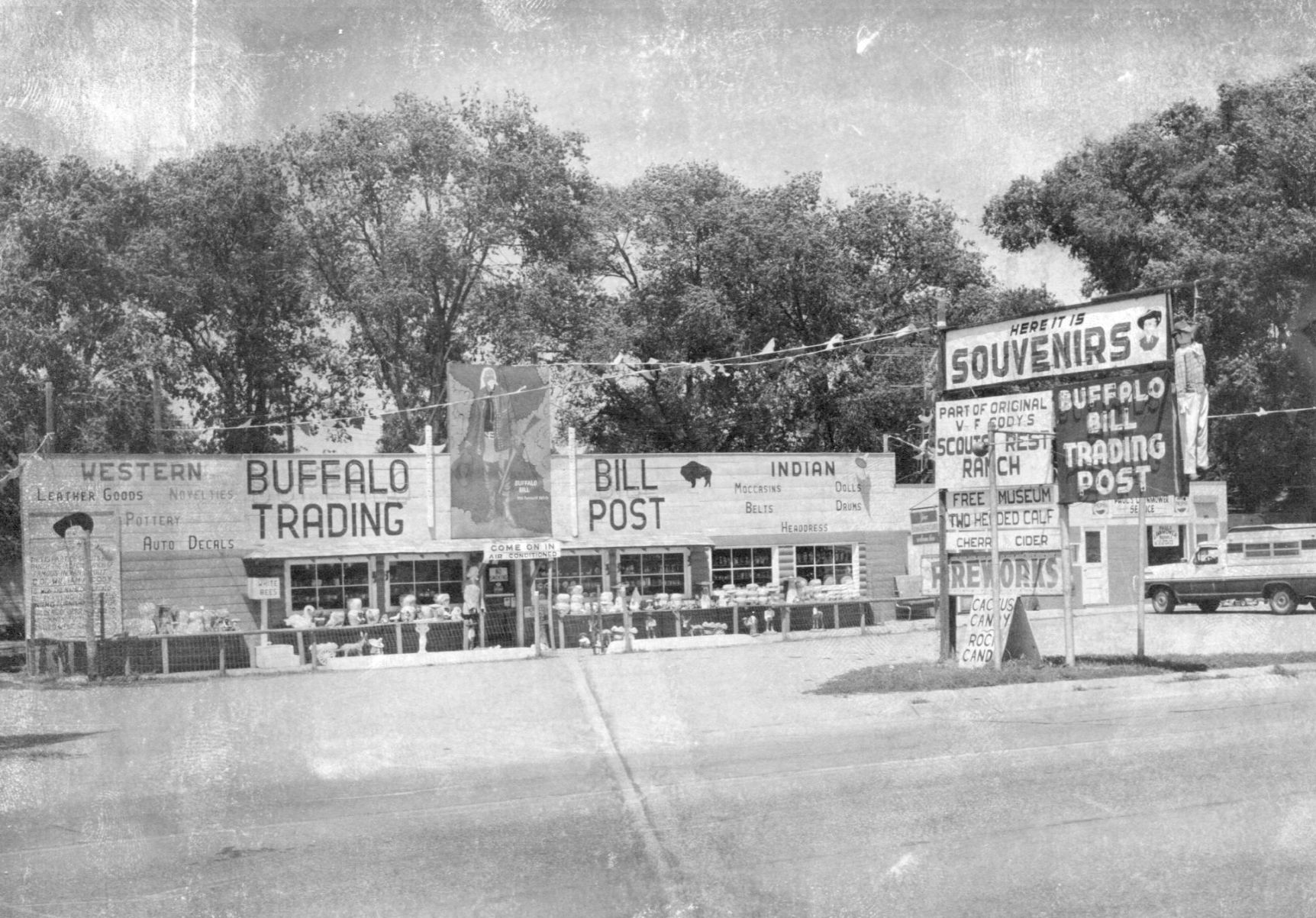 Buffalo Bill Trading Post, 1301 Rodeo Road, NP, ca. 1960s (NPT file photo).jpg